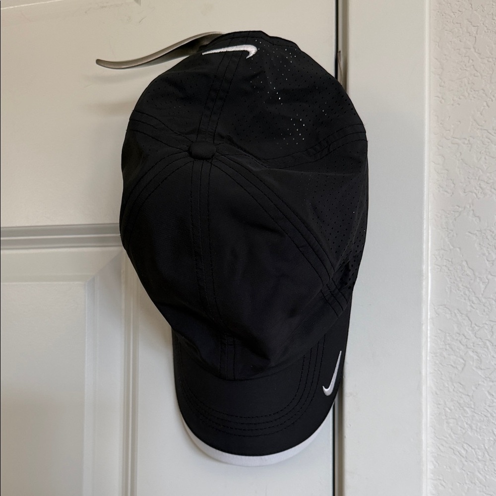 Nike Black and White Sports Cap